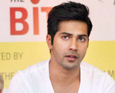 I am not dating Alia or Shraddha: Varun Dhawan