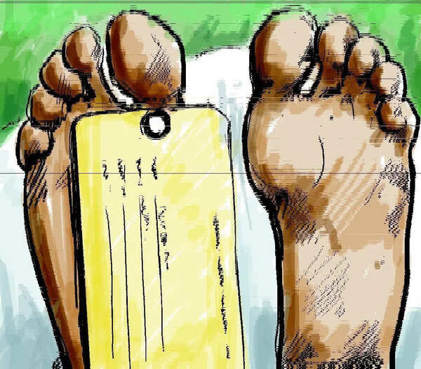 Body found with severe face injuries in vacant plot of Badshapur