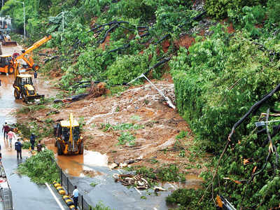 BMC to open two lanes on landslide-hit Malabar Hill