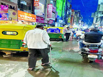 Work on Avenue Road is anything but smart