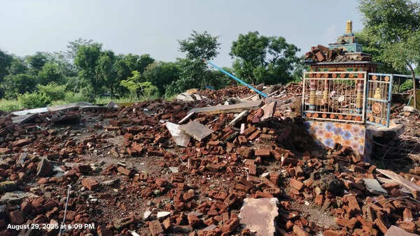 Raj govt tells teachers to report visible school building defects