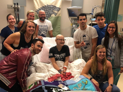 Jonas brothers visit fan in hospital who missed their concert due to chemotherapy