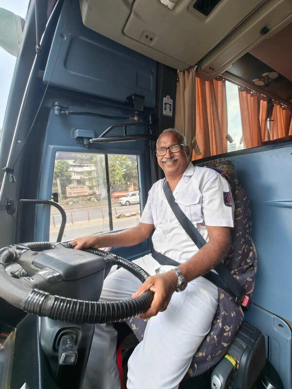 Emotional farewell for KSRTC’s 'never-late' driver Machado