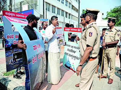 Protest shoddy job, get detained