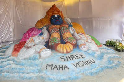 Bangalore sisters’ sand art of Maha Vishnu dominates Tirumala art expo