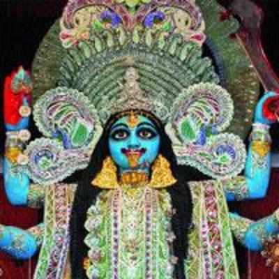 Thaneites celebrate Kali Puja with great gusto