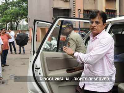 BJP leader Kirit Somaiya detained in Mumbai