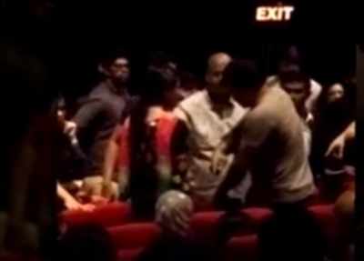 #ViralVideo: Family being asked to leave cinema hall for not
standing up during national anthem