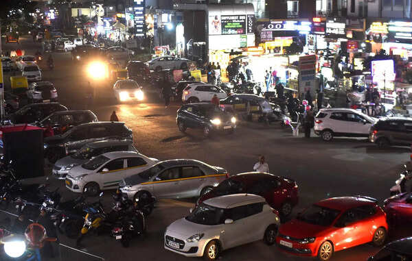 Greater Noida plans paid parking system to end chaos on roads