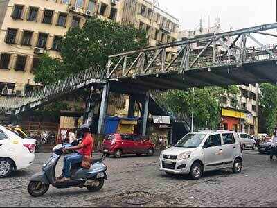 Slabs of P D’Mello Road FOB declared unsafe, BMC to decide whether to repair or demolish it