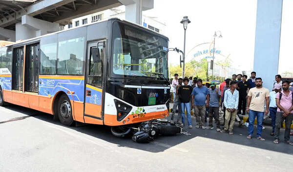 79 traffic congestion points delaying AMTS, BRTS buses identified