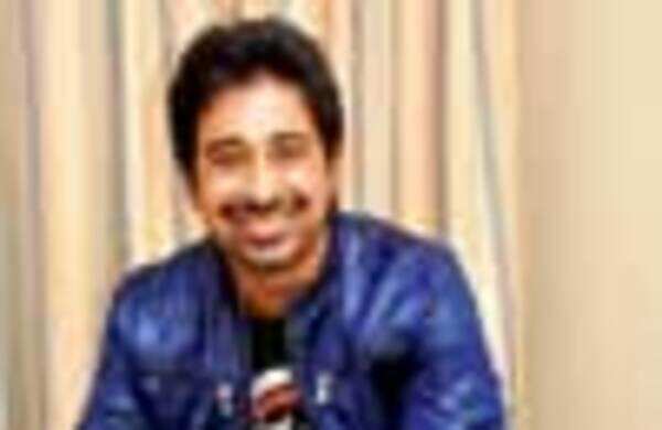 Rannvijay turns shy for Mod