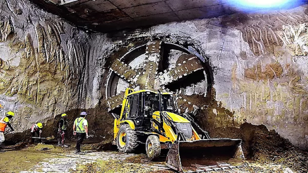 ‘Nana’ TBM reaches Naveen Market; tunnel constructed in just 3 months
