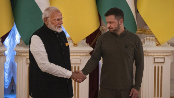 'Want peace as soon as possible': PM urges Ukraine president to talk to Putin