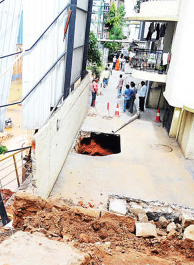 Residents flee their homes as building foundation falls apart