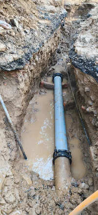 &lsquo;Reckless&rsquo; shortcuts? PNG rush hitting water & sewer lines: MCG