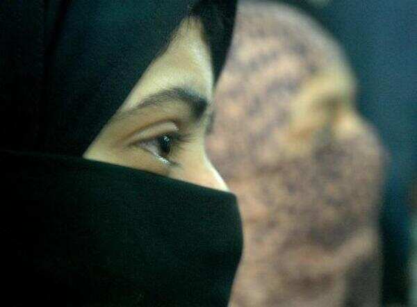 Muslim women groups want Personal Law Board to apologise, withdraw talaq affidavit in SC