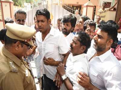 Vishal Krishna detained as revolt in producers council spills to the streets