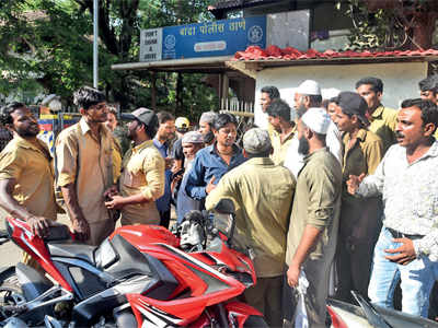 Buoyed by political support, automen turn hoodlums