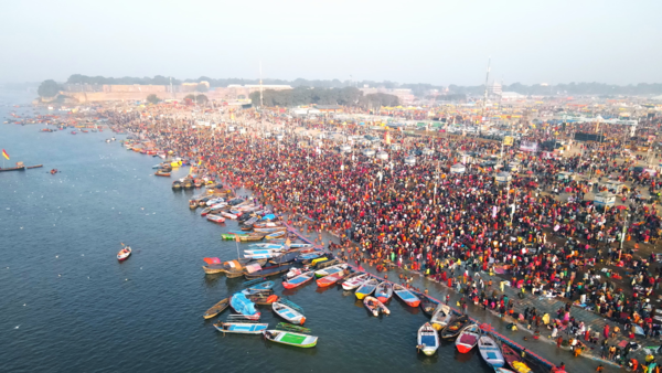 Heartwarming ‘Gabbar moments’ at Maha Kumbh