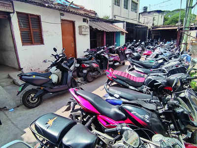 Stolen bikes worth Rs.11.92 lakh recovered