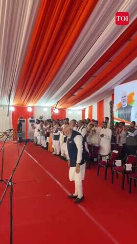 PM Modi Bows To &lsquo;Jana Shakti&rsquo; As BJP Forms First-Ever Government In West Bengal