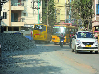 Cauvery pipeline work reduces roads to pits