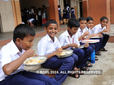 Due to mid-day meal workers' protest, schools to be deprived of meals for next four days