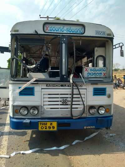 Seven people killed in road accident in Telangana