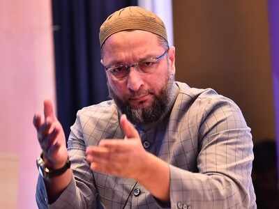 Amit Shah’s 'MIM mukt Hyderabad’ means ‘Muslim mukt Bharat’: Asaduddin Owaisi