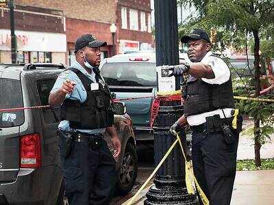 15 people injured in shootout near Chicago funeral home