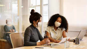 How peer pressure can help women get back to work