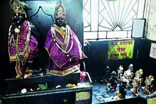 Tiranga Chowk shrine has Hanuman & Shani