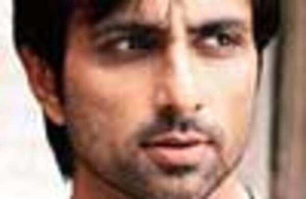 Twin role for Sonu Sood in Dabangg 2