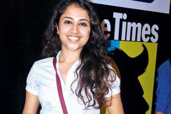 Participants  flaunt their filmy side at Clean & Clear Pune Times Fresh Face 2012 auditions held at at Phoenix Marketcity