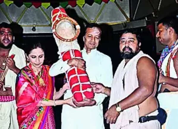 Devotees attend festivities in Angul's Jindal Nagar