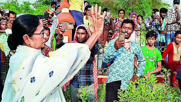Honour of Bengal's women not for sale, Mamata Banerjee tells BJP
