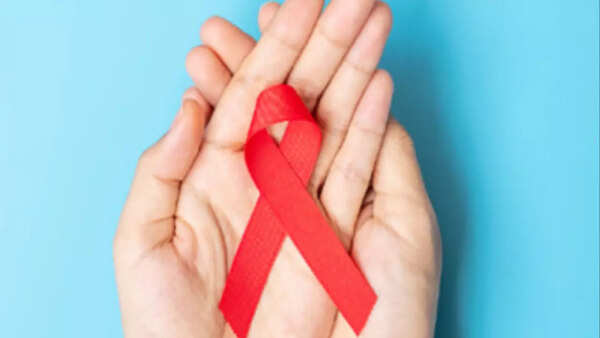 Woman hides HIV status; operation theater sealed, hospital staff in panic