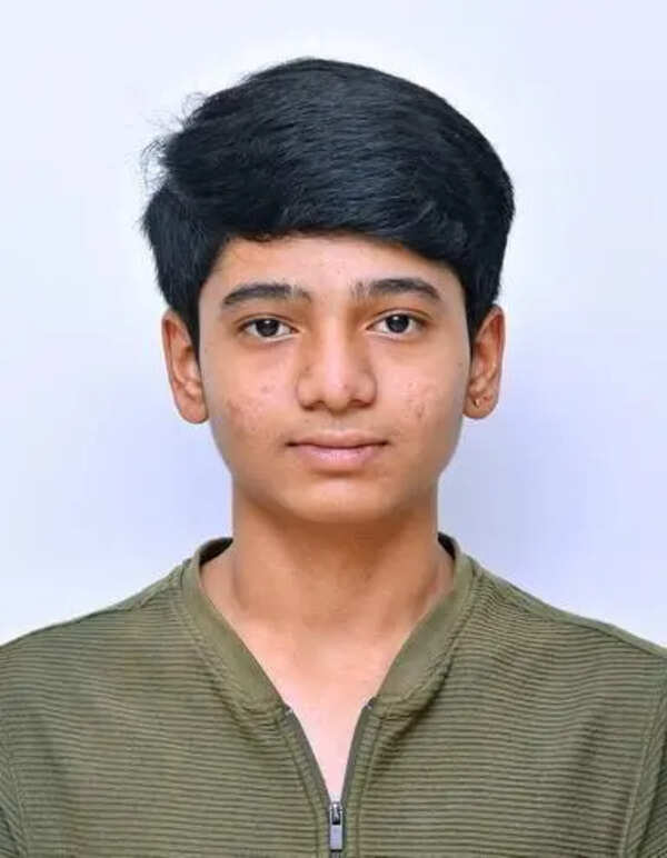 Farmer’s son from Kurnool shines with 481 marks, eyes NEET success