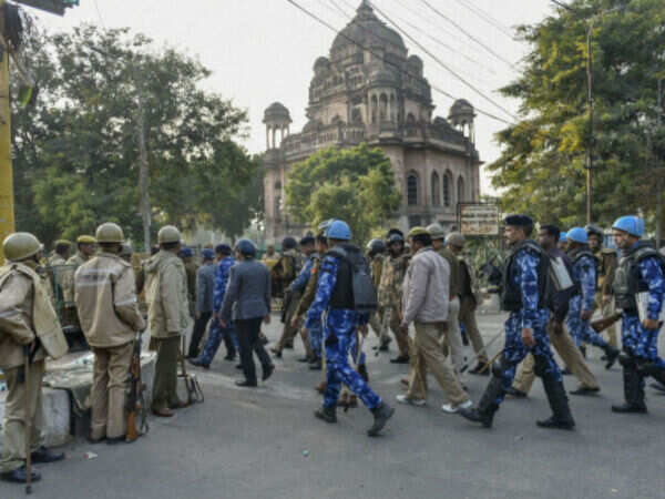 CAA stir: All forms of net suspended in Ghaziabad till 10pm today
