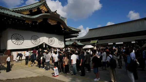 Japanese police arrest a South Korean for allegedly obstructing Yasukuni Shrine festival