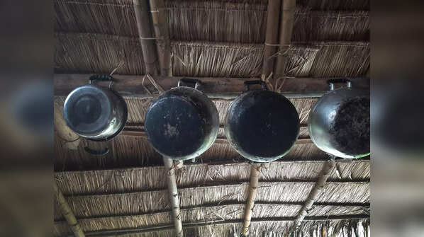 Use hanging shelf