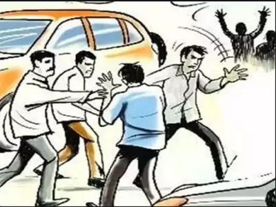 Bengaluru: 4 men pick up row, rob cop’s hubby on NH 75