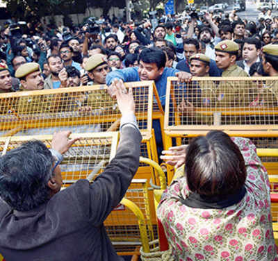 Journalists take to streets to protest Delhi court assault