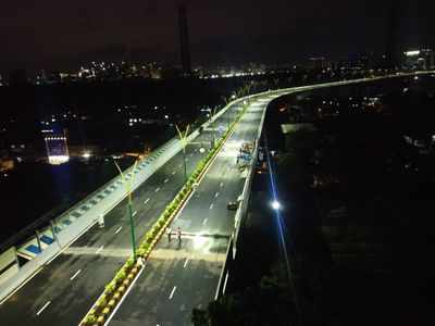 In photos: BKC - Chunnabhatti flyover lights up ahead of inauguration; It will take 2 more days for completion, says Nawab Malik after visit