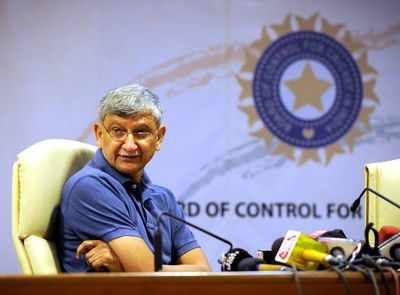 BCCI mulling to issue cash cards to players