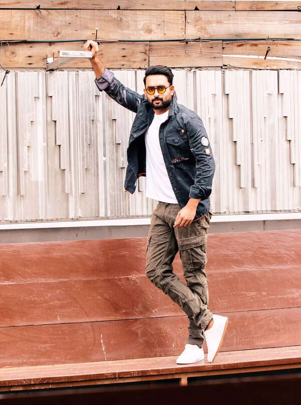Rochit takes on baddie role opposite Abishek Ambareesh