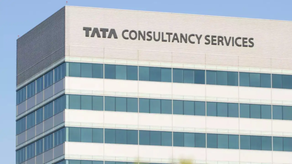 TCS keeps WFO linked to variable pay, lower compliance cuts payouts
