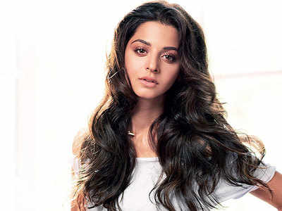 My first scene with Emraan was intense, says Vedhika Kumar
