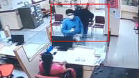 Punjab: Robbers walk out of bank with Rs 4.8 lakh in 2 minutes in Mohali 